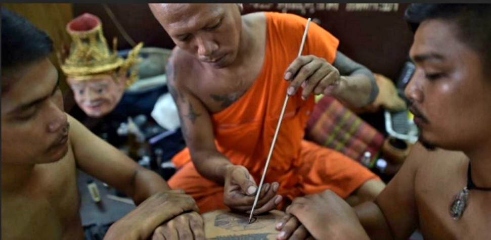 Hình xăm Sak Yant: Bùa hộ mệnh của võ sĩ Muay Thái Lan